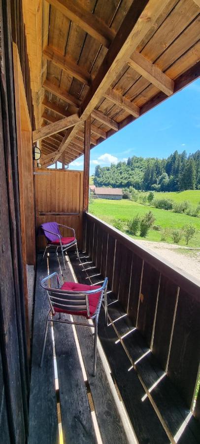 Miramont Horse Trekking Hostel Saicourt Ngoại thất bức ảnh