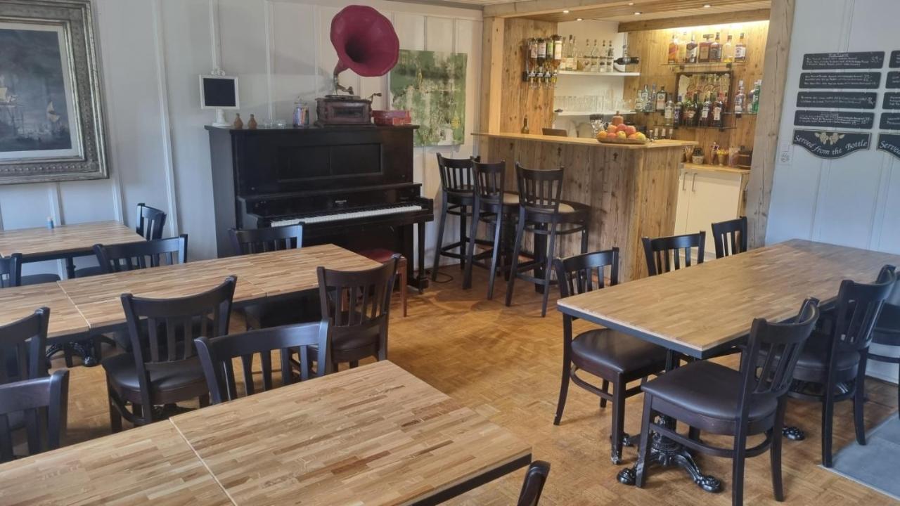 Miramont Horse Trekking Hostel Saicourt Ngoại thất bức ảnh