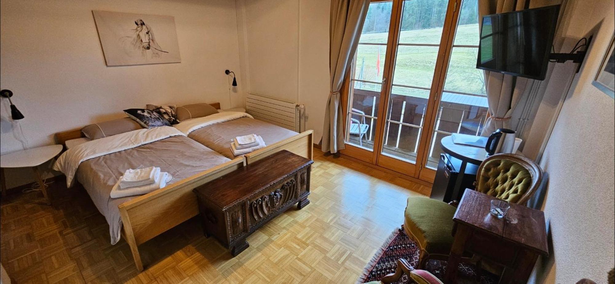 Miramont Horse Trekking Hostel Saicourt Ngoại thất bức ảnh